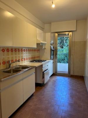 Appartement - 79 m² - 3 pièces