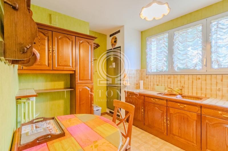 Appartement - 79 m² - 4 pièces