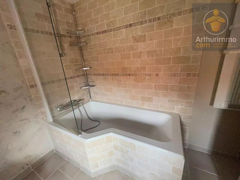 Maison - 265 m² - 8 pièces