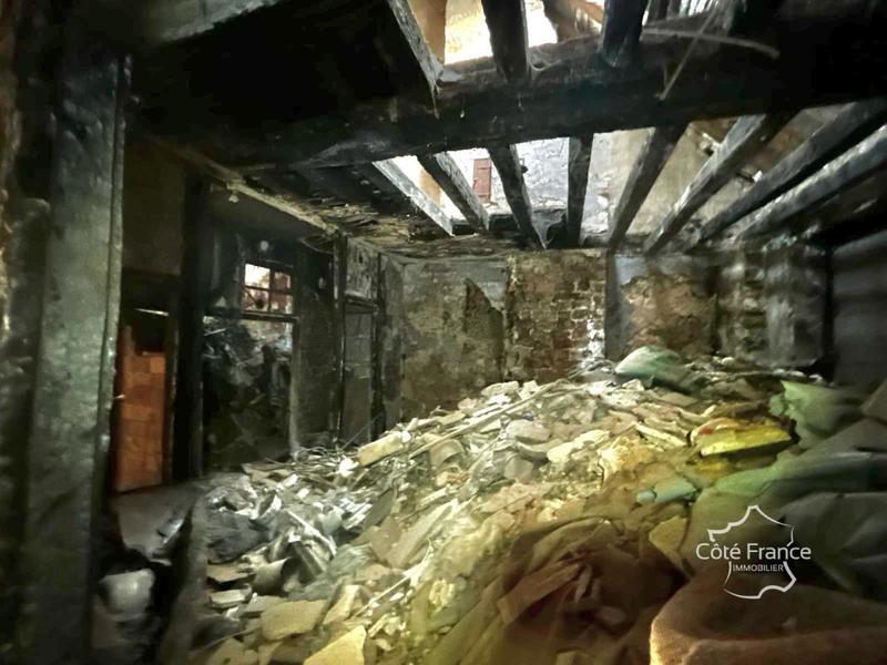 Immeuble - 186 m² - 10 pièces