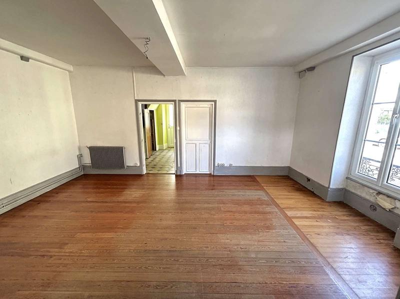 Maison traditionnelle - 95 m² - 5 pièces