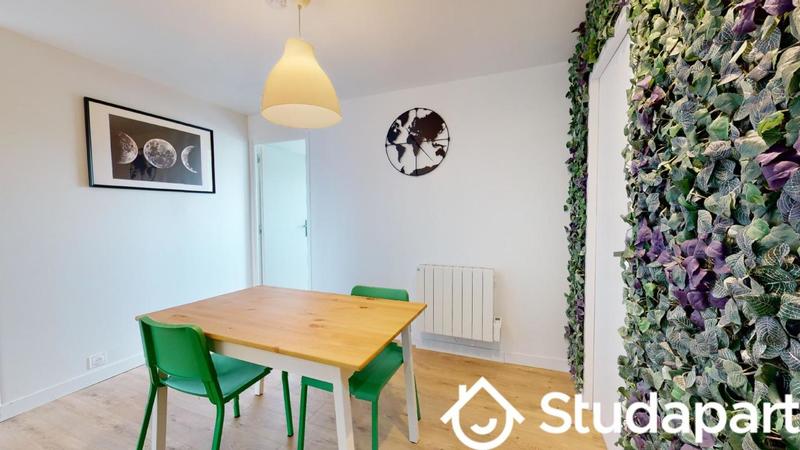 Chambre - 10 m² - 1 pièce