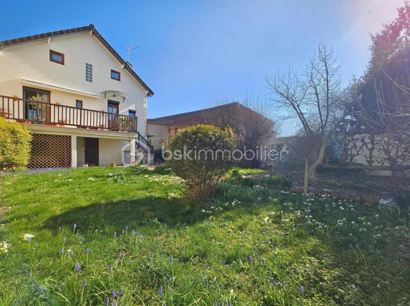 Pavillon - 100 m² - 5 pièces