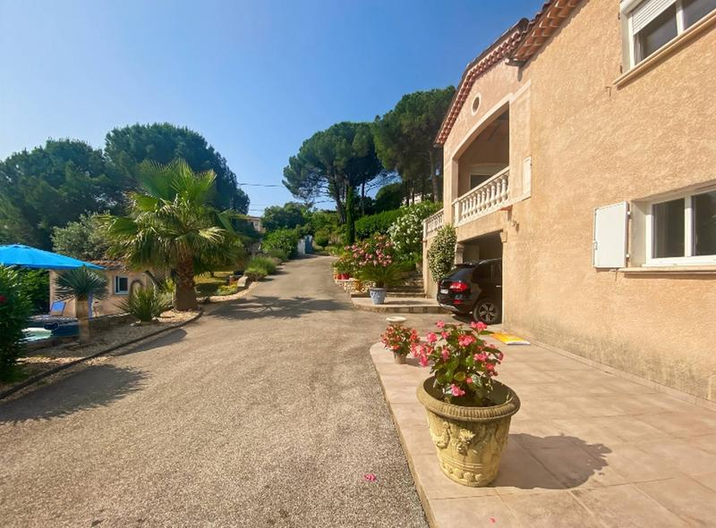 Villa - 159 m² - 6 pièces