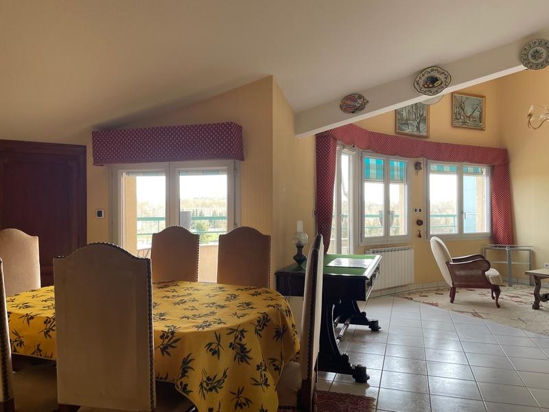 Appartement - 89 m² - 3 pièces