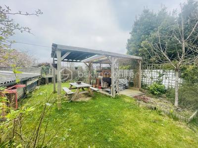 Maison - 154 m² - 10 pièces