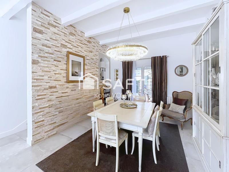 Maison - 127 m² - 5 pièces