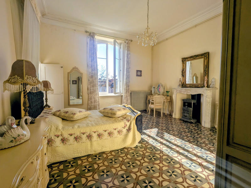 Maison - 170 m² - 7 pièces