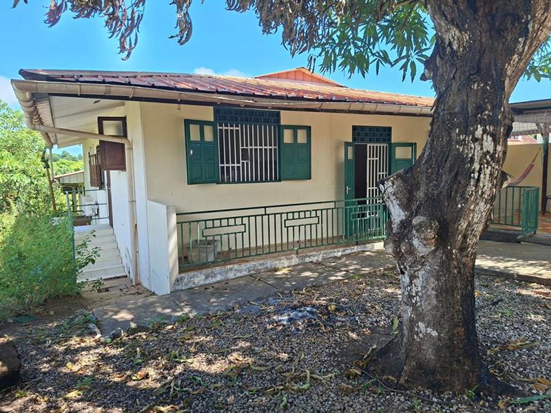 Maison - 145 m² - 5 pièces