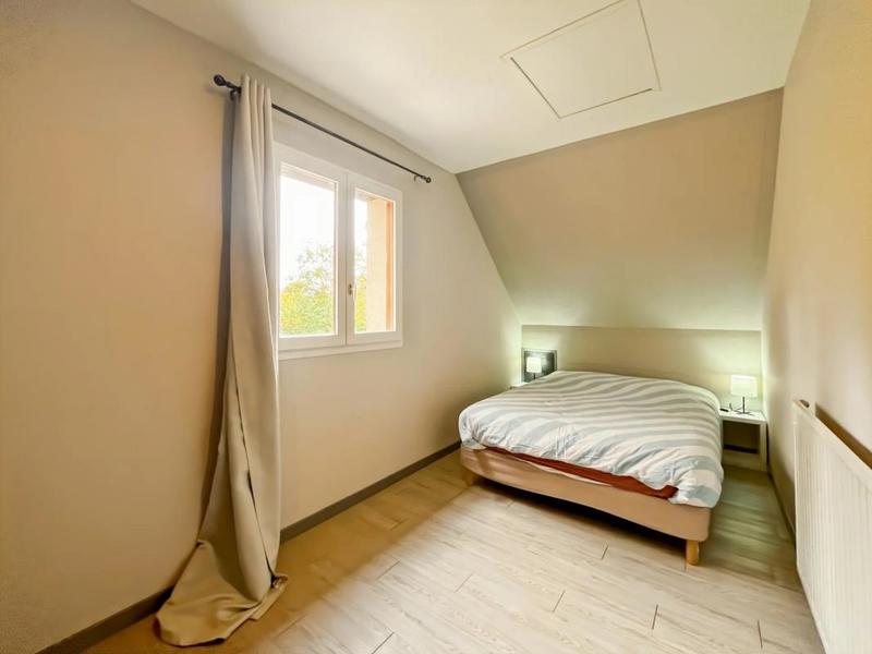 Pavillon - 104 m² - 6 pièces