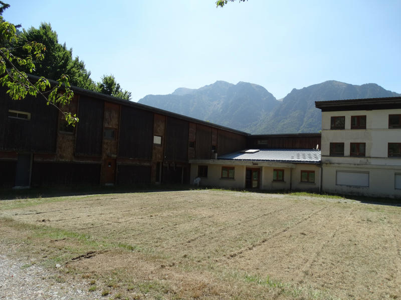 Local commercial - 1 514 m²