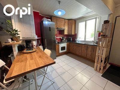 Appartement - 75 m² - 3 pièces