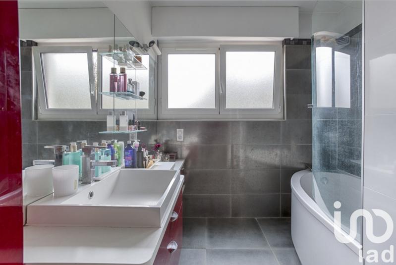 Appartement - 101 m² - 5 pièces