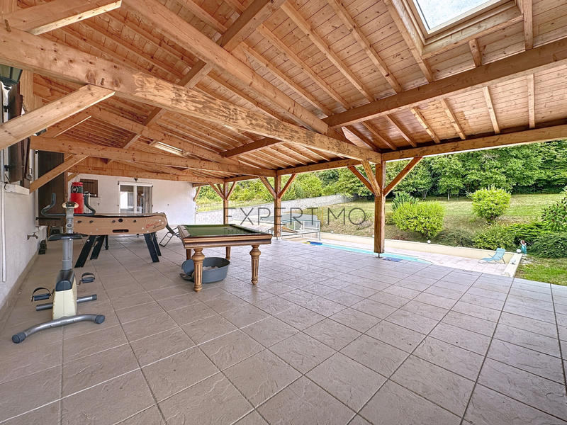 Maison - 295 m² - 7 pièces