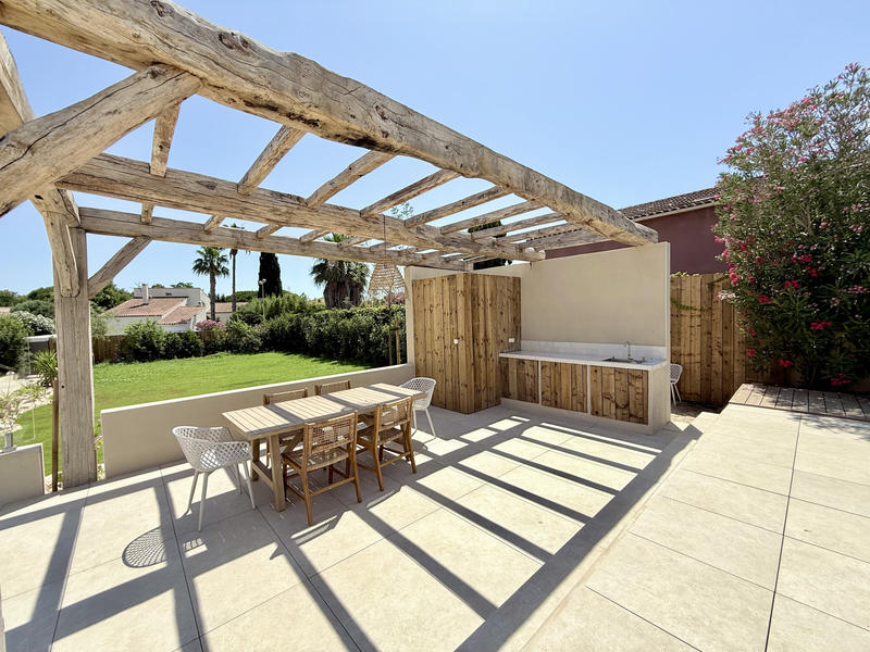 Maison - 202 m² - 6 pièces