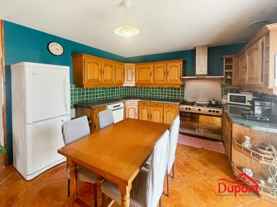 Maison traditionnelle - 168 m² - 7 pièces