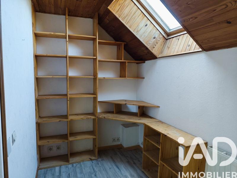 Maison - 183 m² - 8 pièces