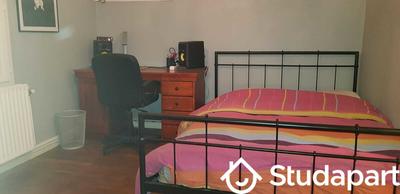 Chambre - 12 m² - 1 pièce