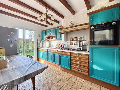 Maison - 144 m² - 9 pièces