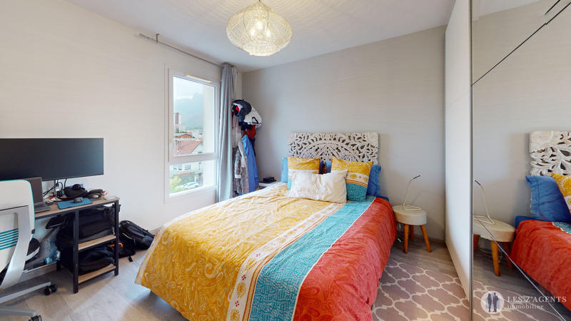 Appartement - 81 m² - 4 pièces