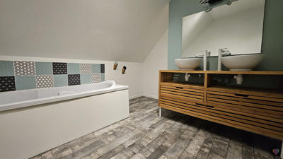 Maison traditionnelle - 173 m² - 6 pièces