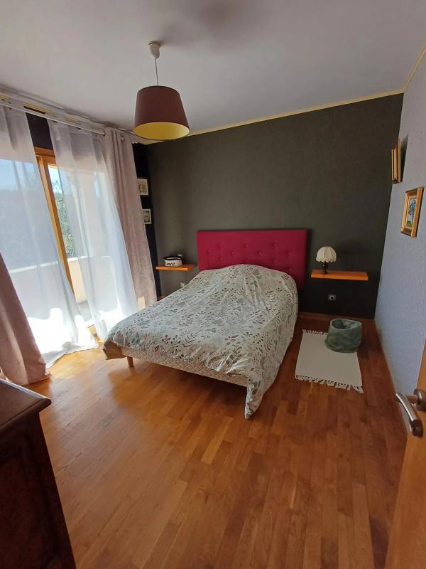 Maison - 310 m² - 9 pièces