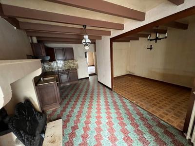 Maison de village - 94 m² - 6 pièces