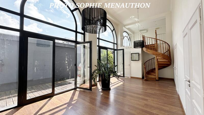 Appartement - 153 m² - 5 pièces