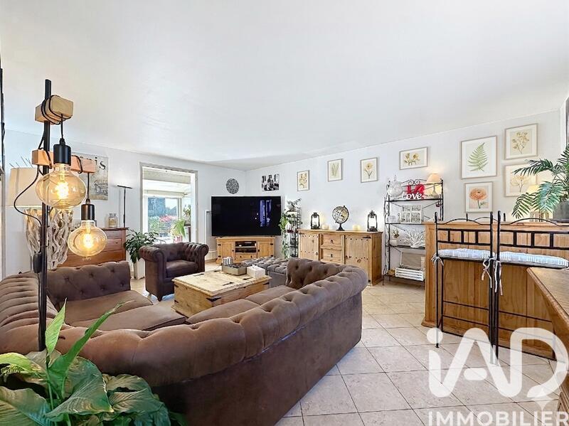 Maison - 194 m² - 8 pièces