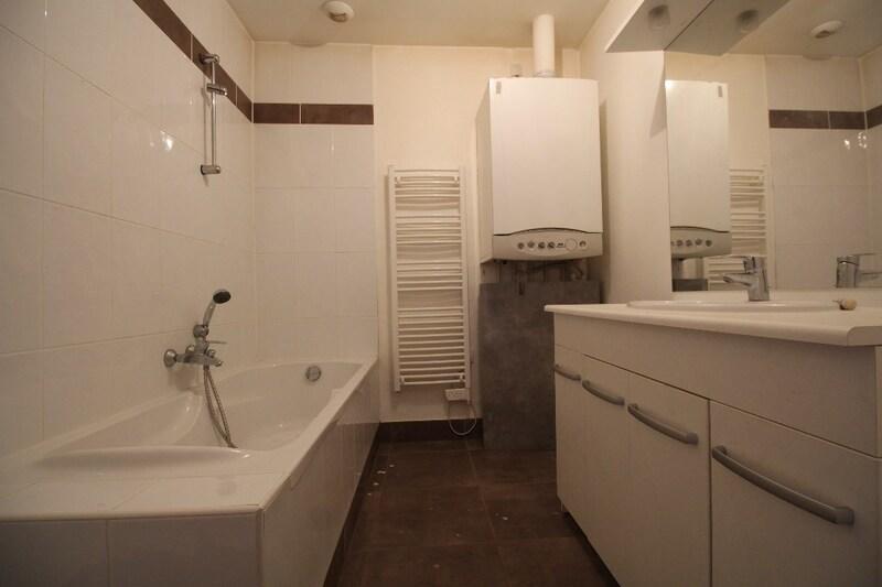 Appartement - 99 m² - 4 pièces