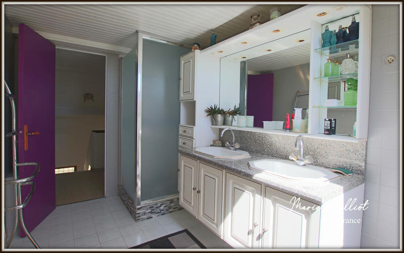 Maison - 194 m² - 7 pièces