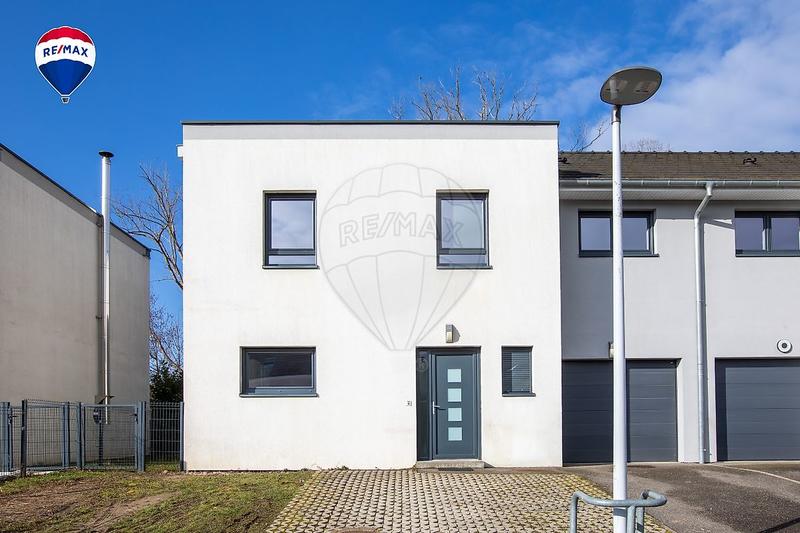 Maison - 107 m² - 5 pièces