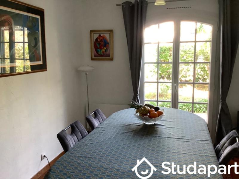 Chambre - 15 m² - 1 pièce