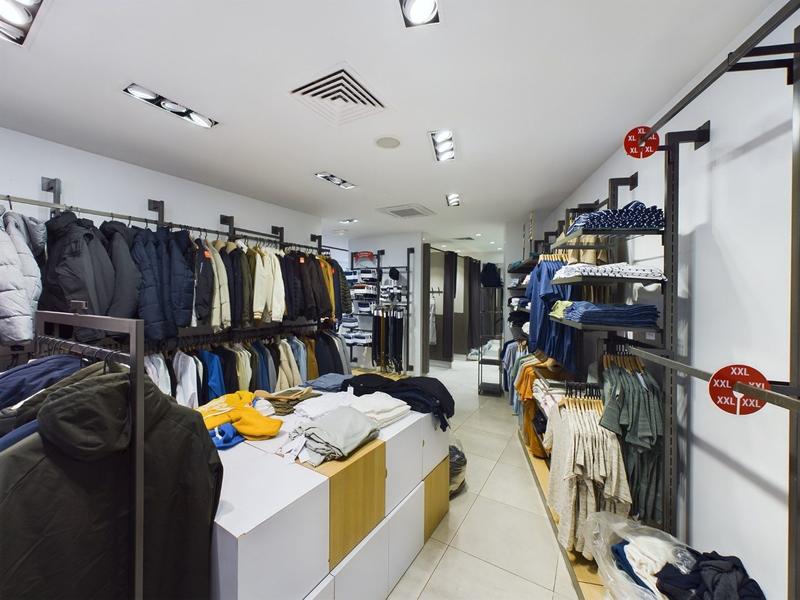 Fonds de commerce - Local commercial - 168 m²