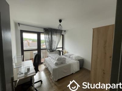 Chambre - 12 m² - 1 pièce