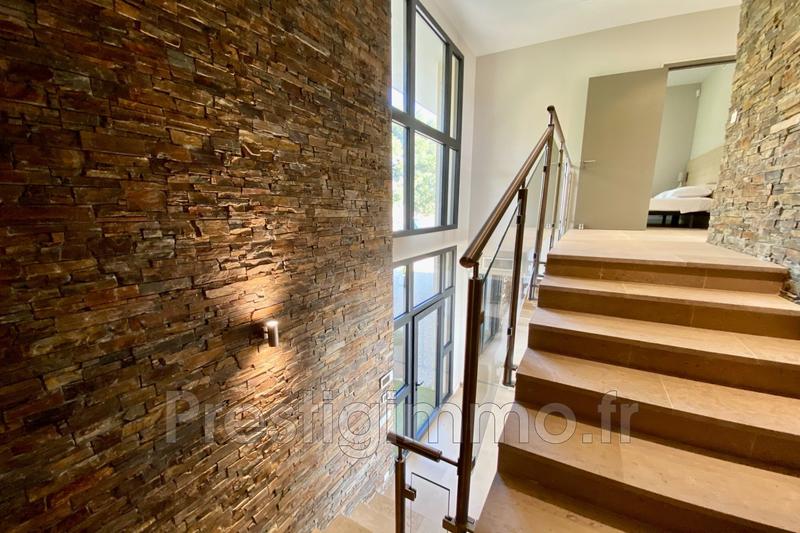 Maison contemporaine - 250 m² - 5 pièces