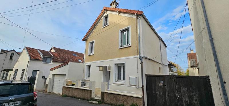 Maison - 70 m² - 5 pièces