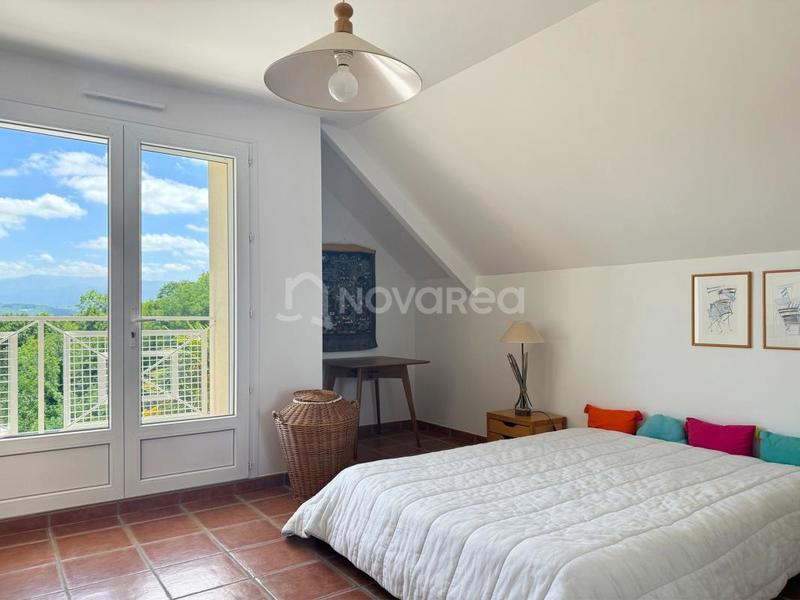 Maison - 160 m² - 7 pièces