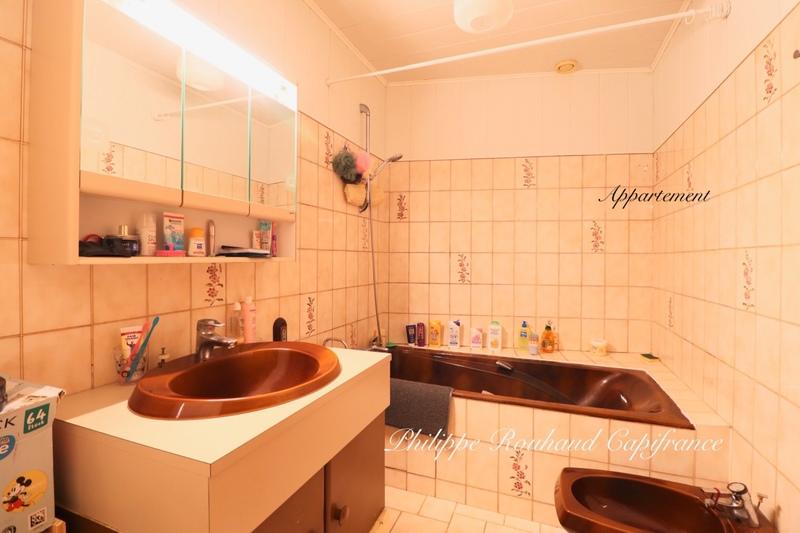 Maison - 420 m² - 17 pièces