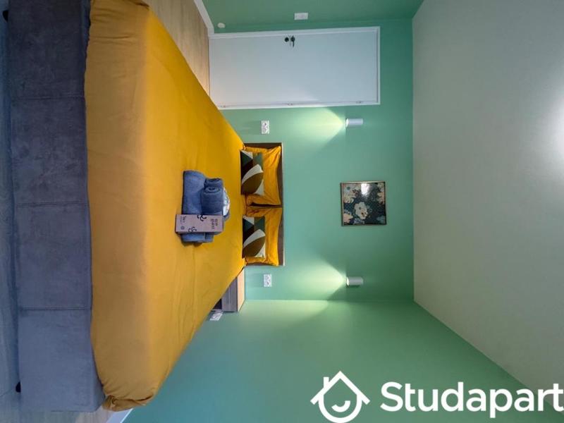 Chambre - 12 m² - 1 pièce