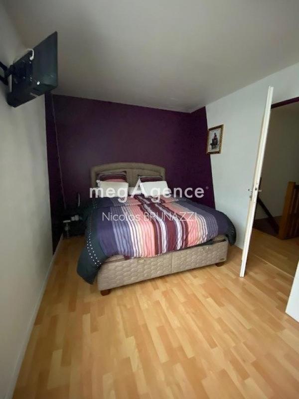 Pavillon - 90 m² - 5 pièces