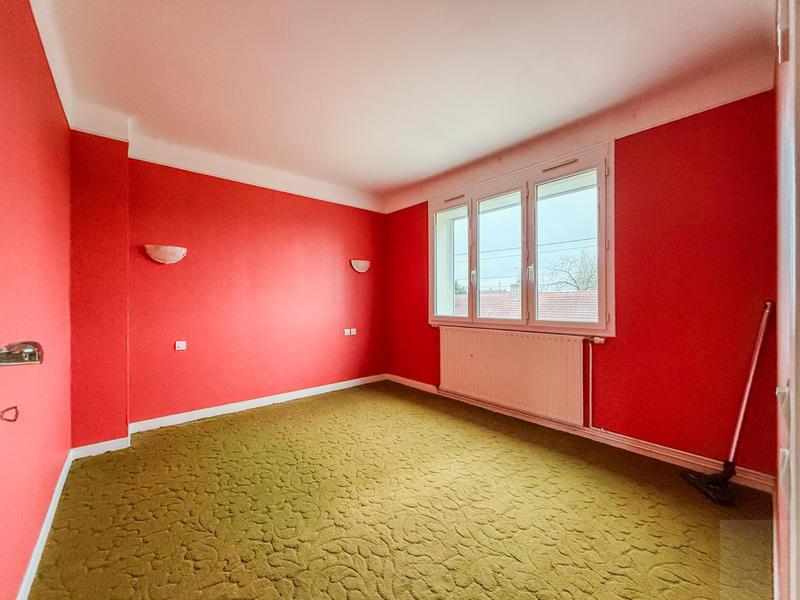 Maison - 85 m² - 5 pièces