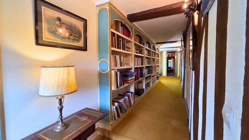 Propriété - 265 m² - 6 pièces