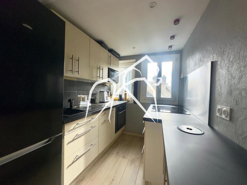 Appartement ancien - 64 m² - 5 pièces