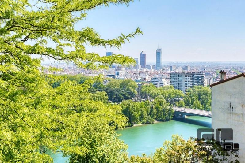 Appartement - 94 m² - 4 pièces