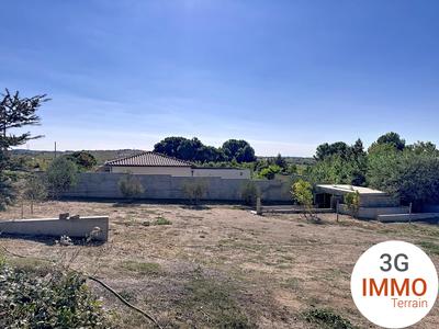 Terrain constructible - 973 m²