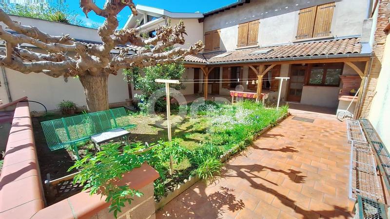 Maison de ville - 194 m² - 6 pièces