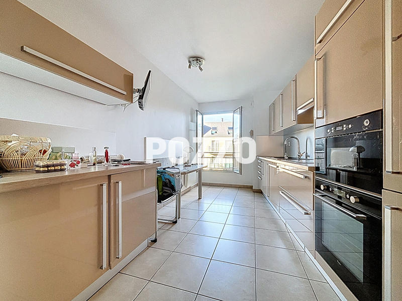 Appartement - 91 m² - 3 pièces