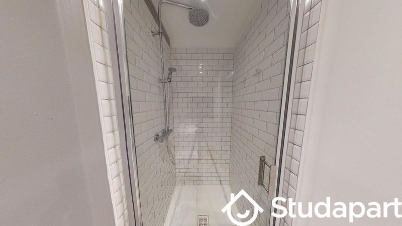 Chambre - 9 m² - 1 pièce