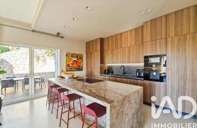 Maison de maîtres - 181 m² - 6 pièces